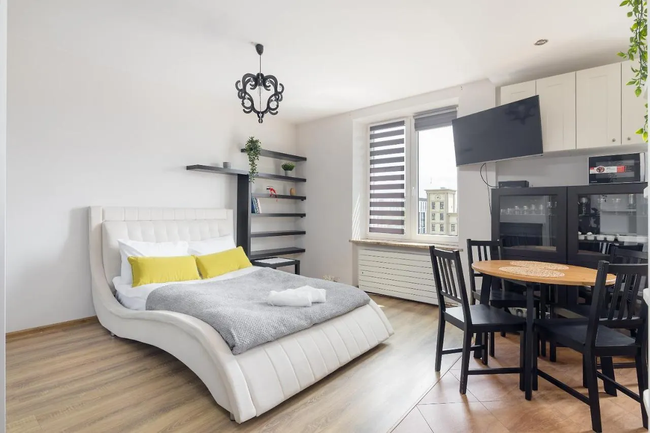 Chmielna City View Studio Apartment Warsaw