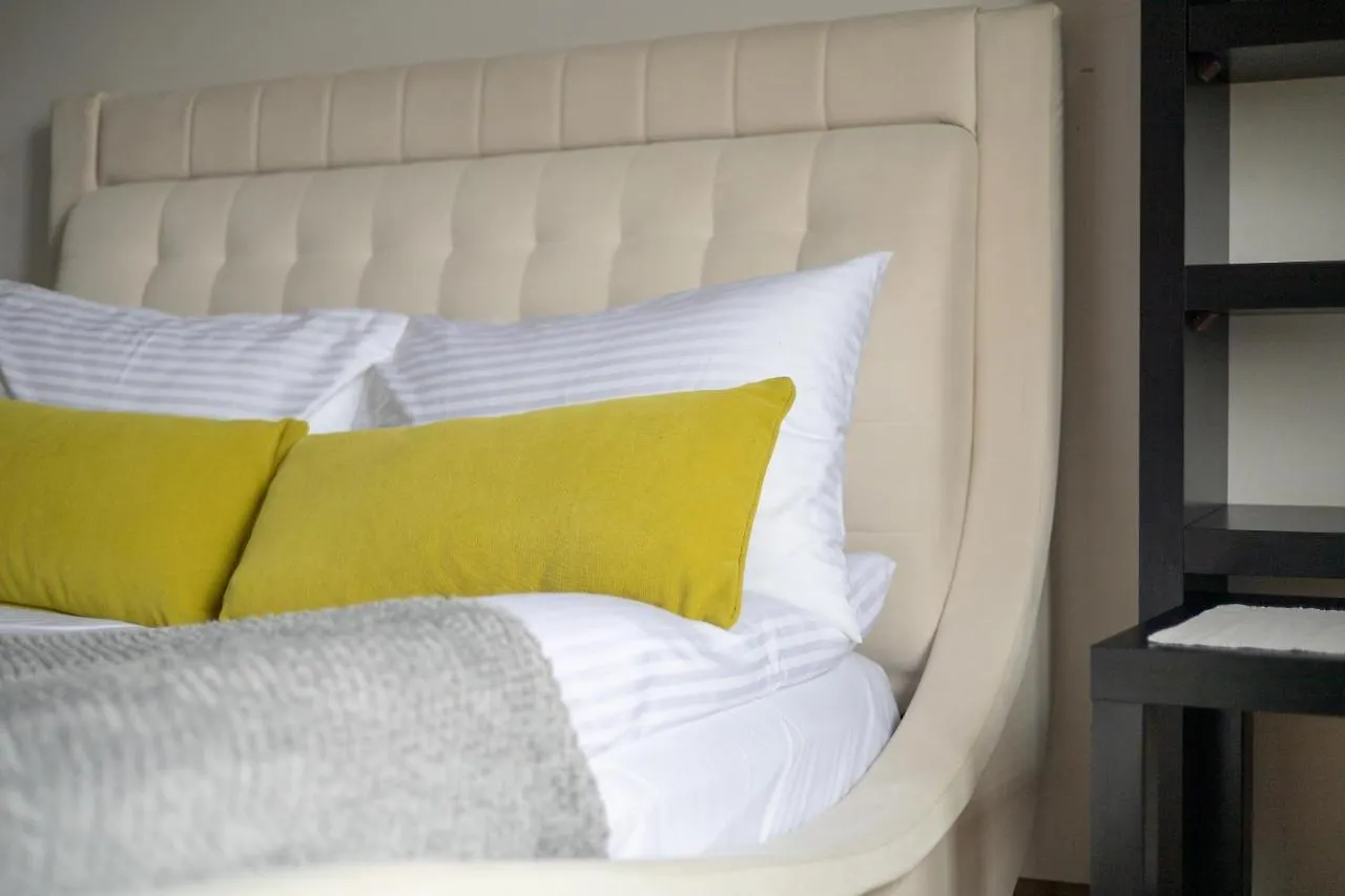 Chmielna City View Studio Apartment Warsaw Poland